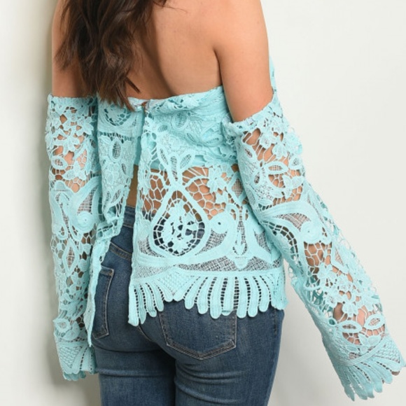 POWDER BLUE CROCHET TOP - Picture 3 of 5